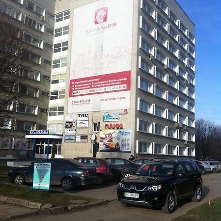 Molodizhniy Hostel Liov Exterior foto